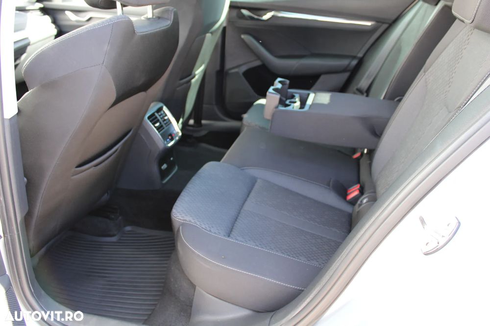 Skoda Octavia 2.0 TDI Style - 13