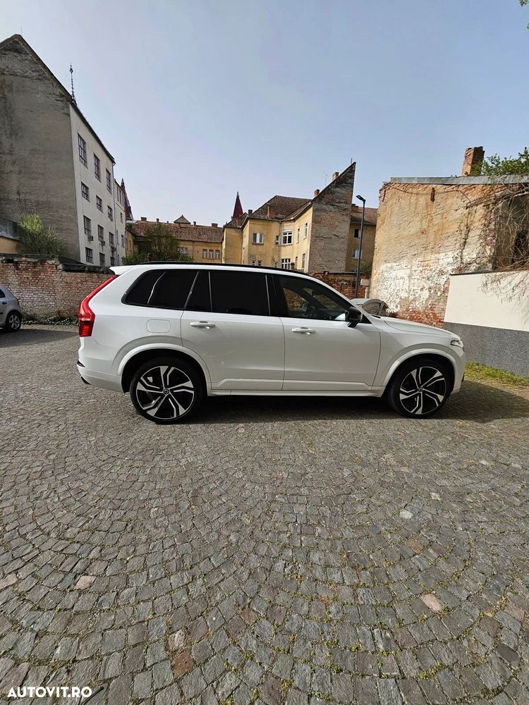 Volvo XC 90 Recharge T8 eAWD R-Design Expression - 4