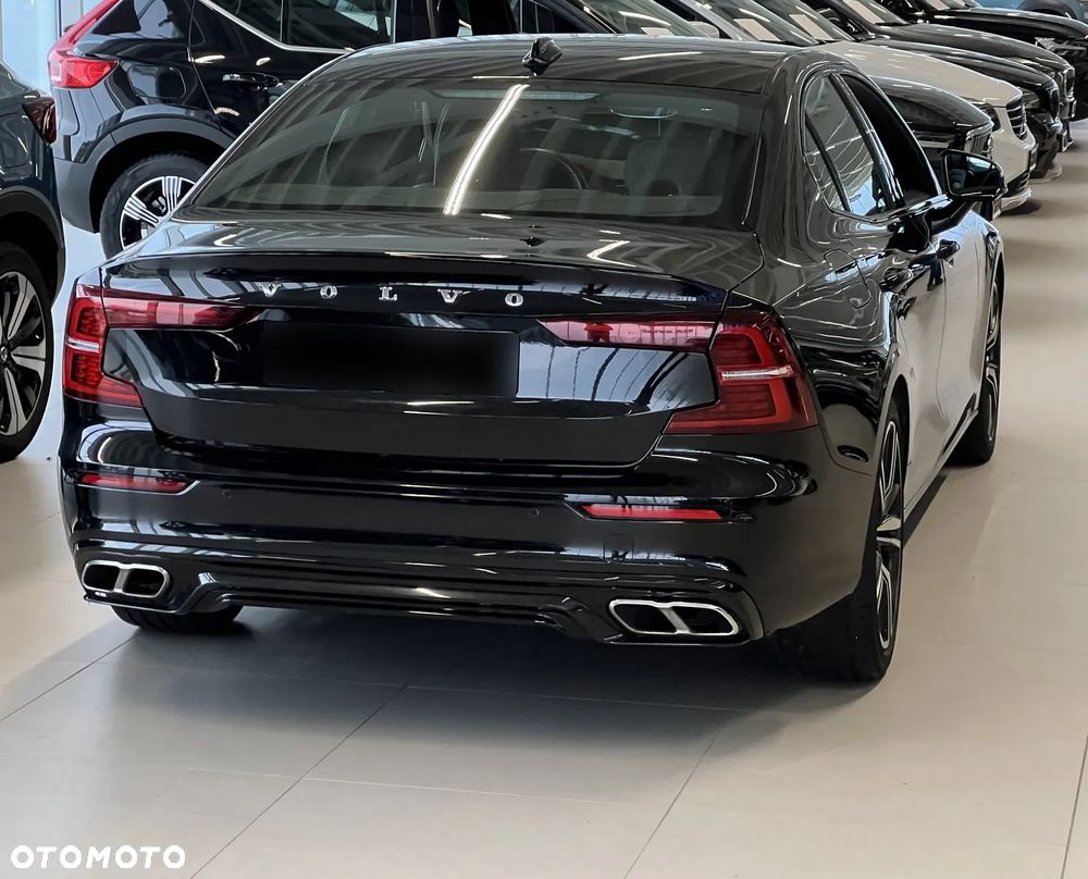 Volvo S60 B5 B R-Design - 6