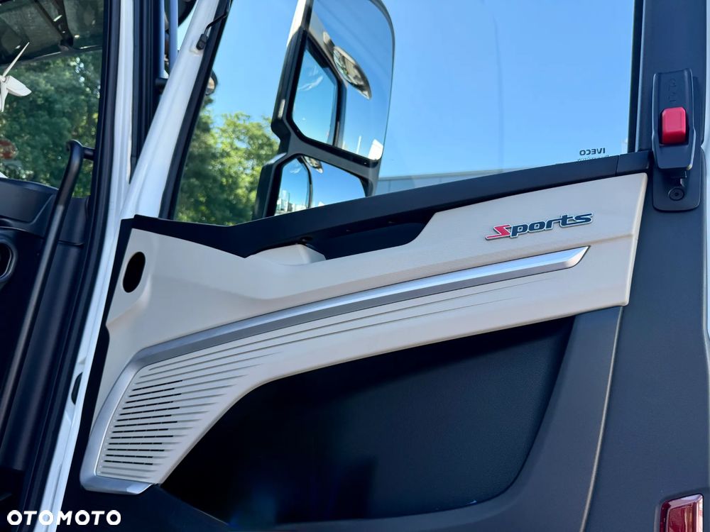 Iveco S-Way - 14