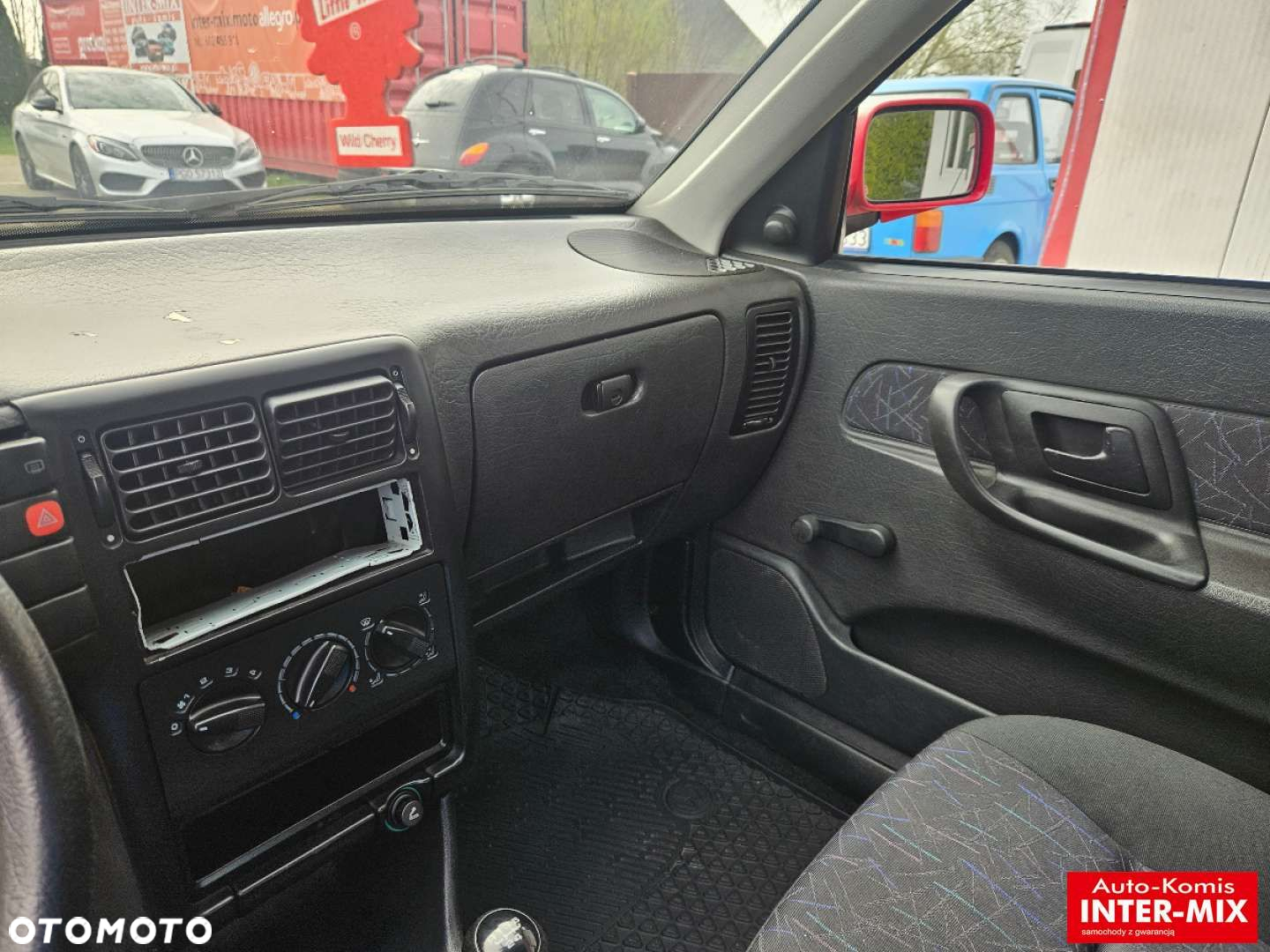 Volkswagen Polo - 12