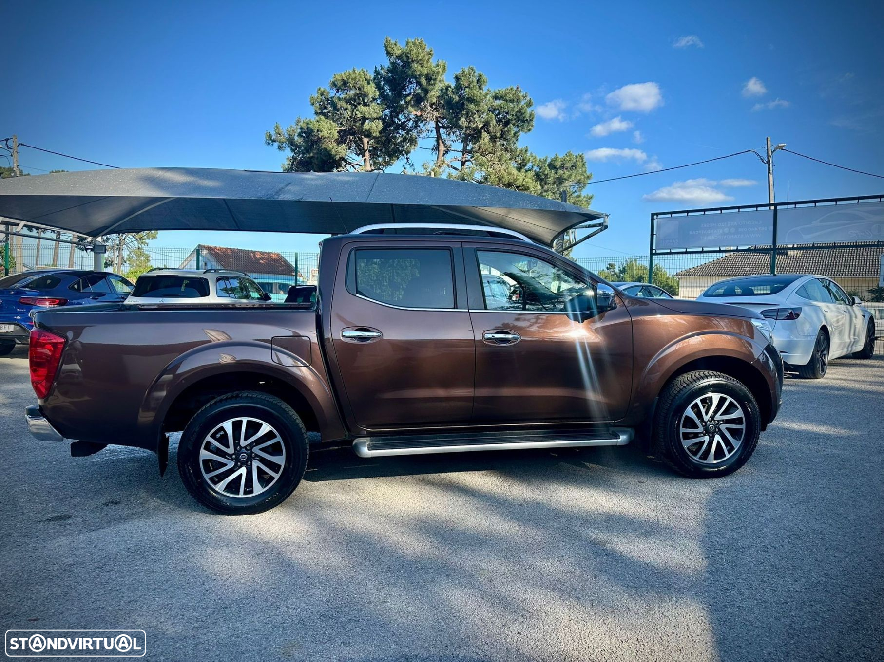 Nissan Navara 2.3 dCi CD 4WD Tekna Auto - 8