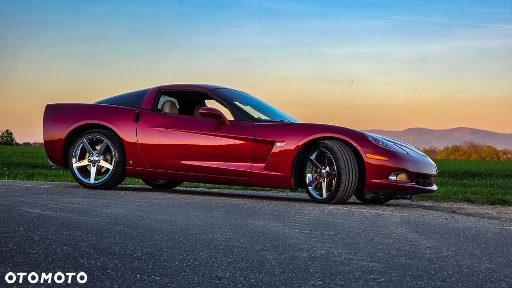 Chevrolet Corvette - 6