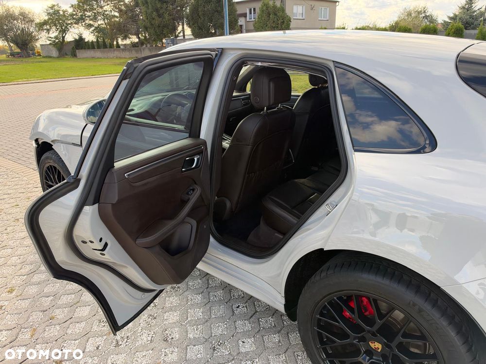 Porsche Macan GTS - 11
