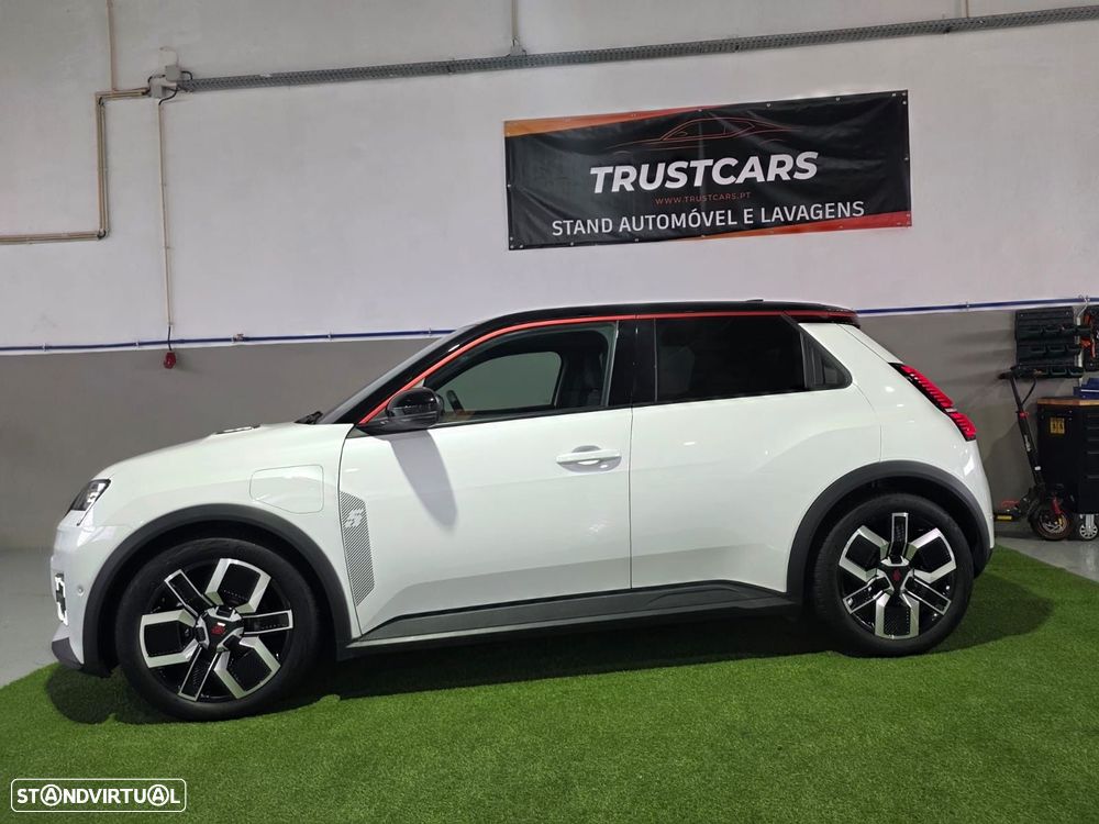 Renault 5 E-Tech - 5