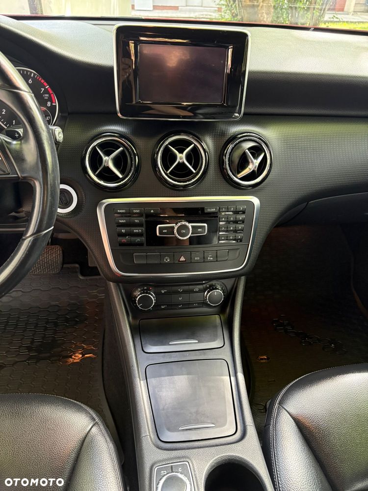 Mercedes-Benz A-Class 2012 photo 4