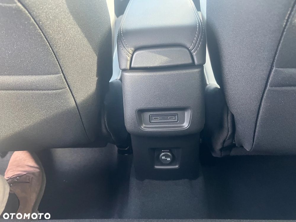 Citroën C4 1.2 mHEV Plus eDCT6 - 6