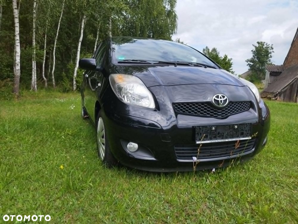 Toyota Yaris 1.33 Premium - 1