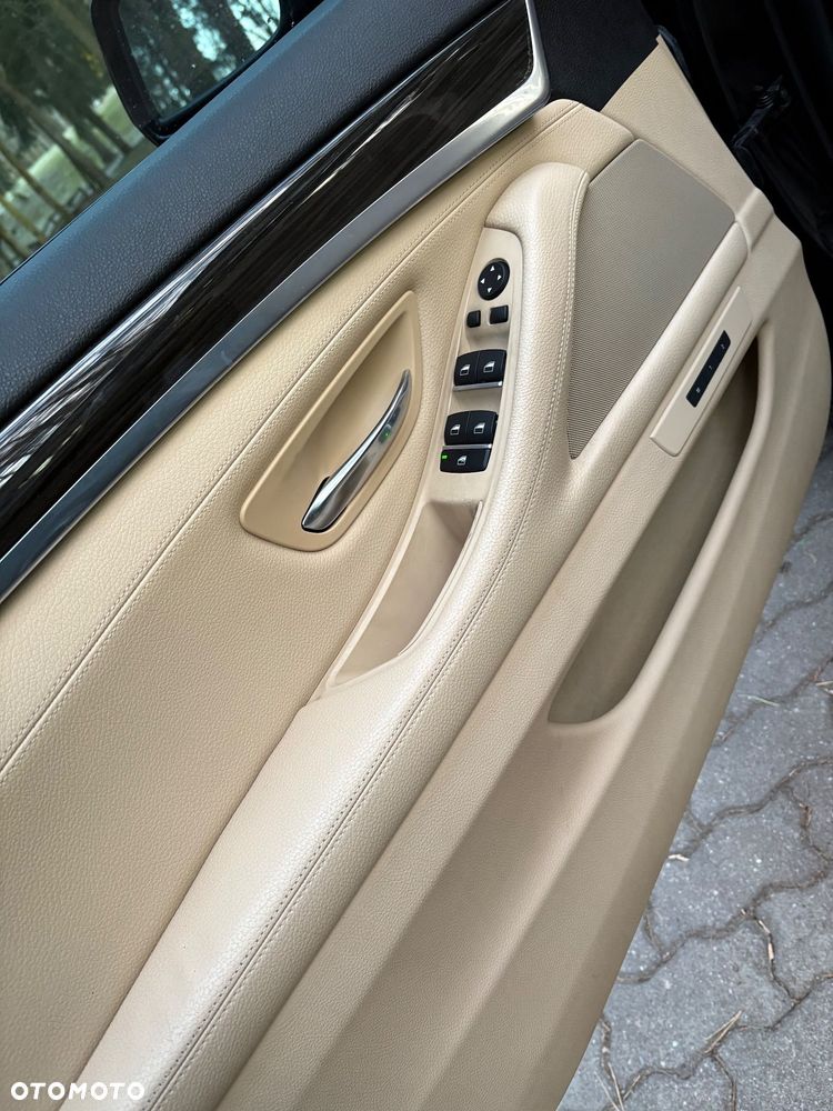 BMW Seria 5 535i - 13