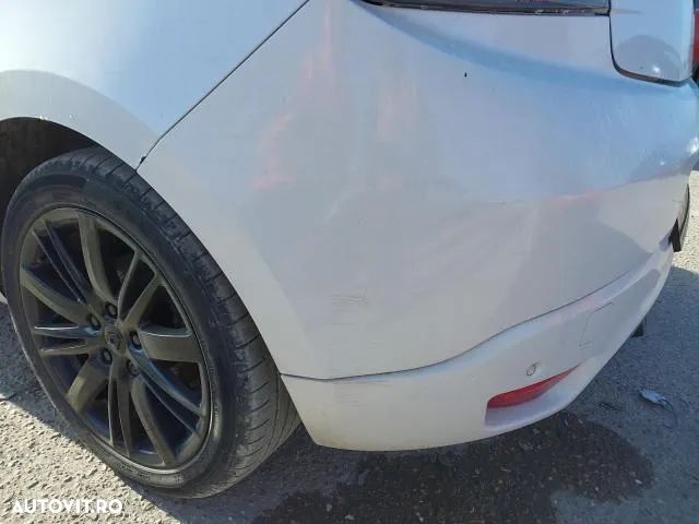Piese de Renault Megane 3 2011 in 2 usi - 10