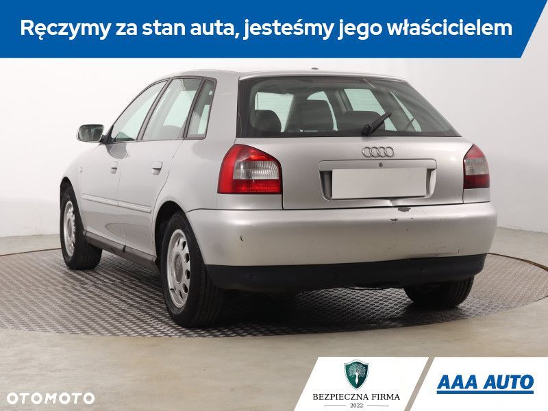 Audi A3 Sportback - 5