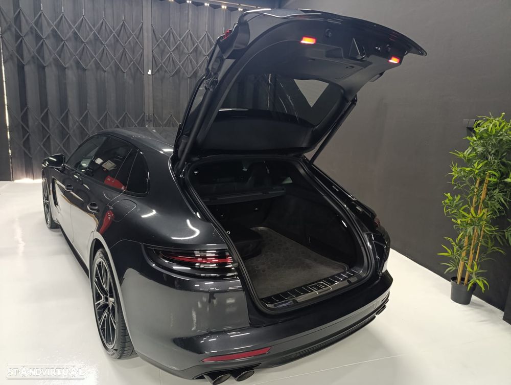 Porsche Panamera Sport Turismo - 17