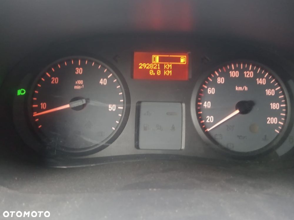 Opel VIVARO - 12