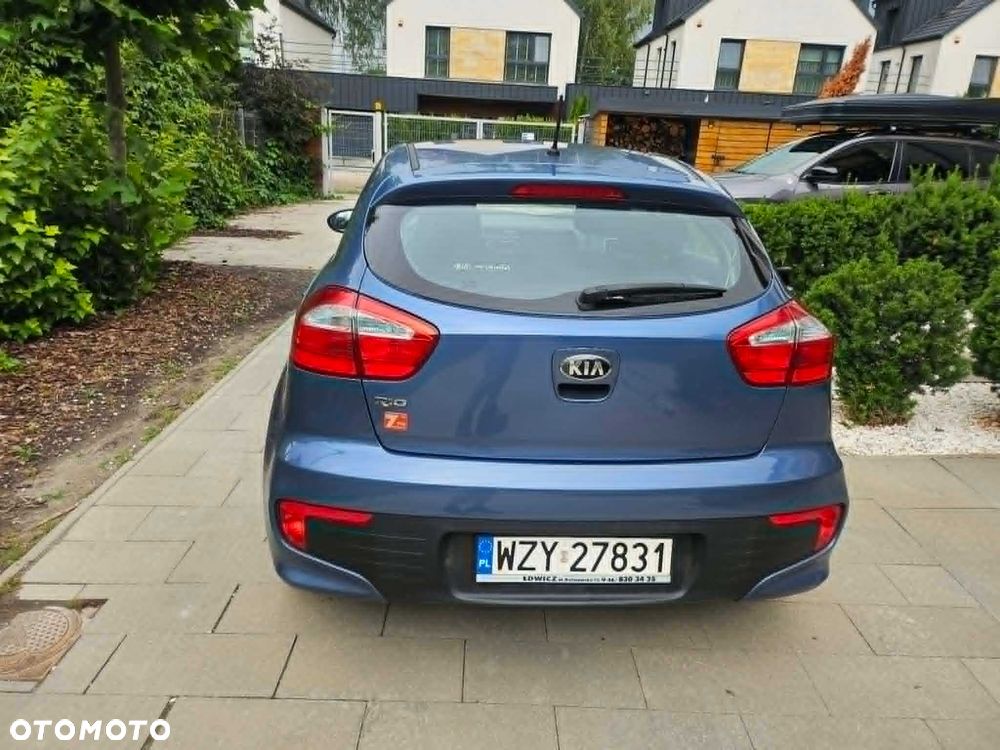 Kia Rio - 3