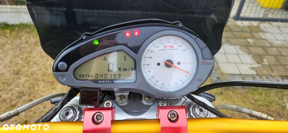 MV AGUSTA Brutale - 10