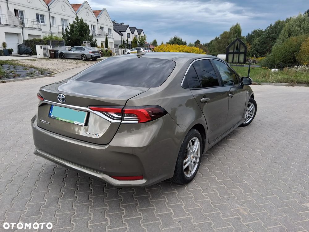 Toyota Corolla 1.8 Hybrid Comfort - 21