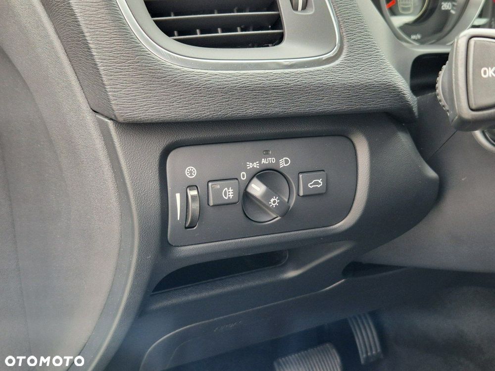 Volvo V40 D2 Drive-E Kinetic - 35