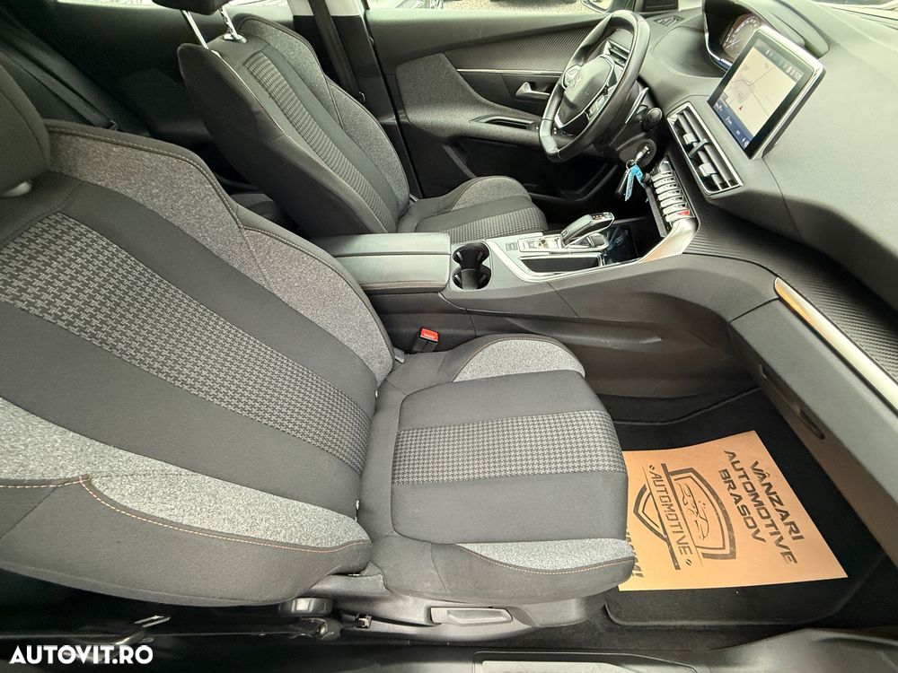 Peugeot 3008 1.2 PureTech 130 EAT8 Allure Pack - 25