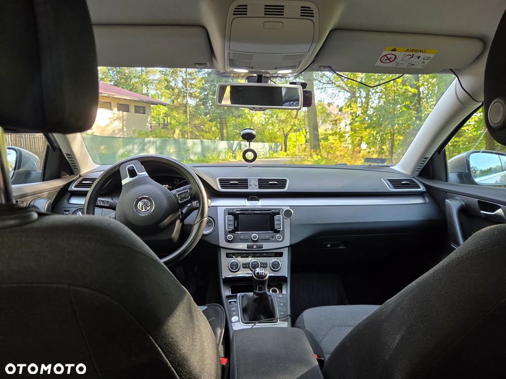 Volkswagen Passat - 7