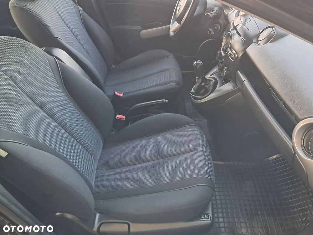 Mazda 2 - 21