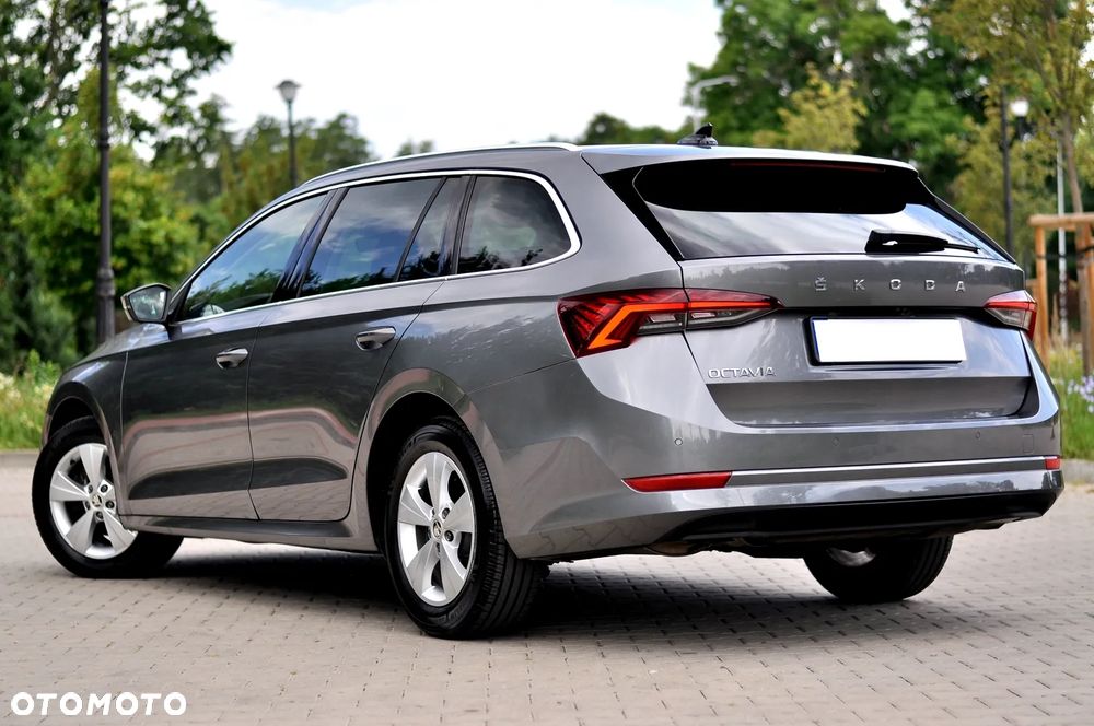 Skoda Octavia 2.0 TDI Ambition DSG - 10