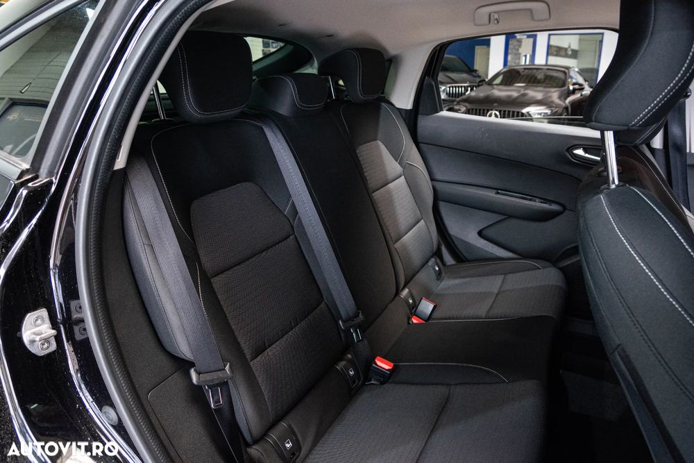 Renault Arkana E-TECH 145 Evolution - 8