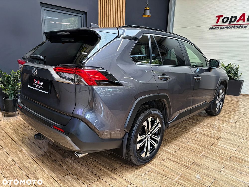 Toyota RAV4 - 8