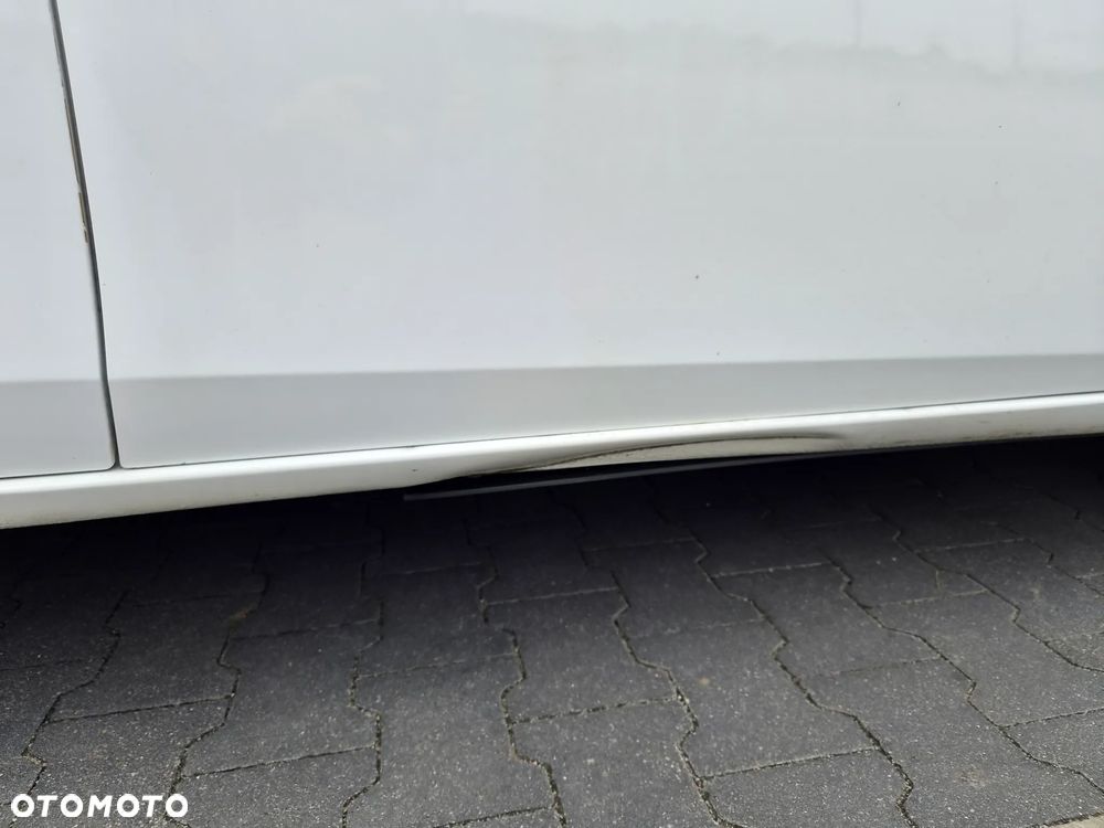 Toyota Auris - 12