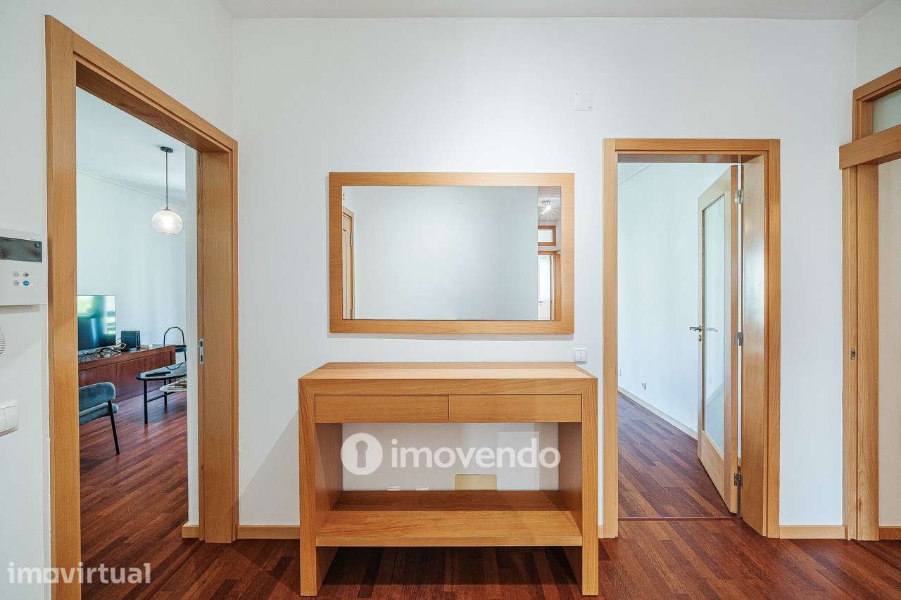 Apartamento T3 exclusivo, na icónica Avenida Visconde de Valmor - Grande imagem: 2/58