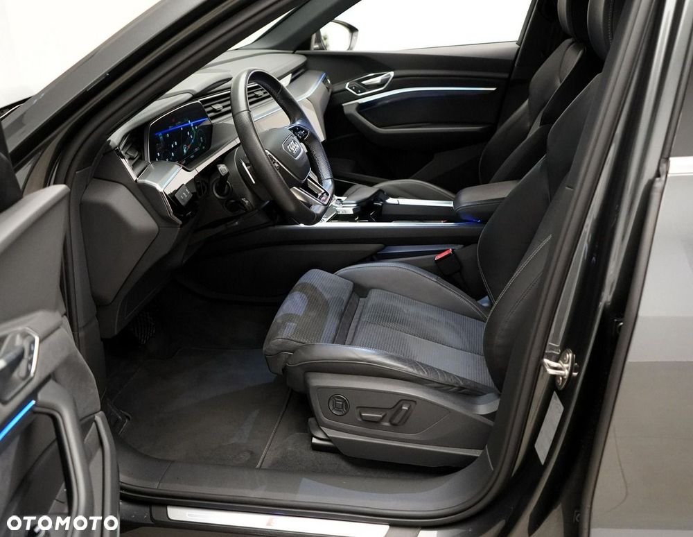 Audi e-tron Sportback - 13
