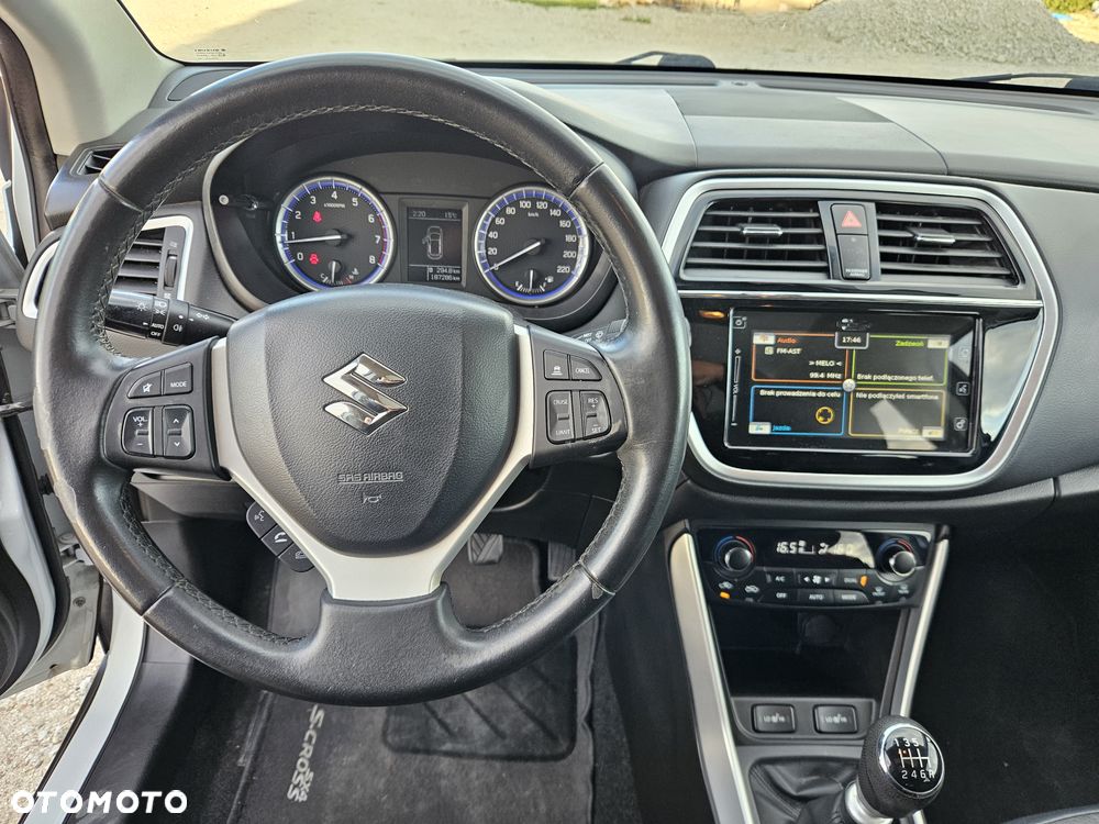 Suzuki SX4 S-Cross 1.4 Boosterjet Comfort - 23