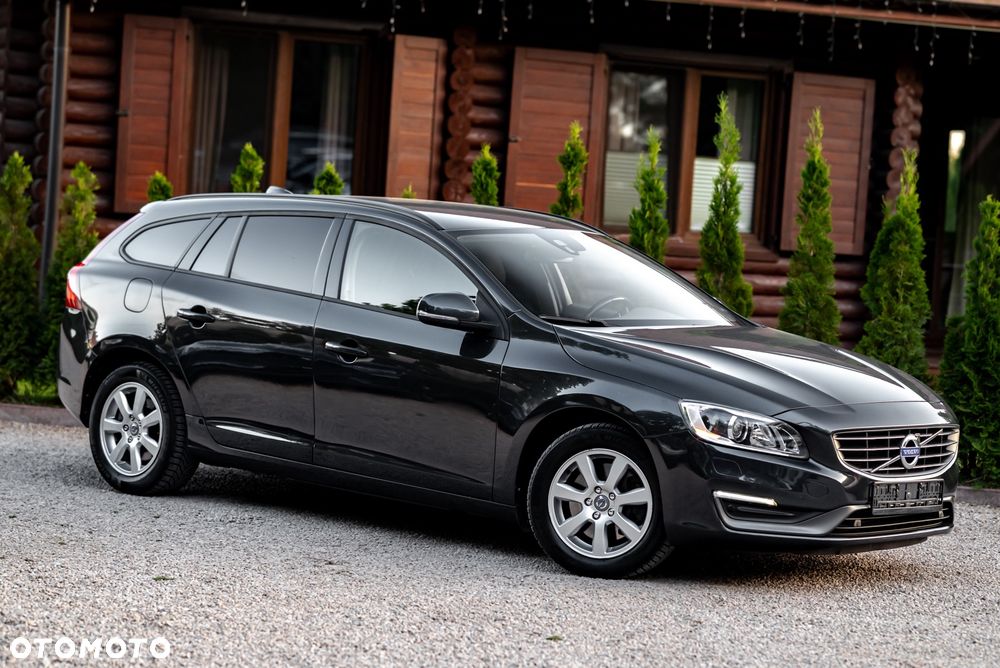 Volvo V60 D4 AWD Geartronic Momentum - 5