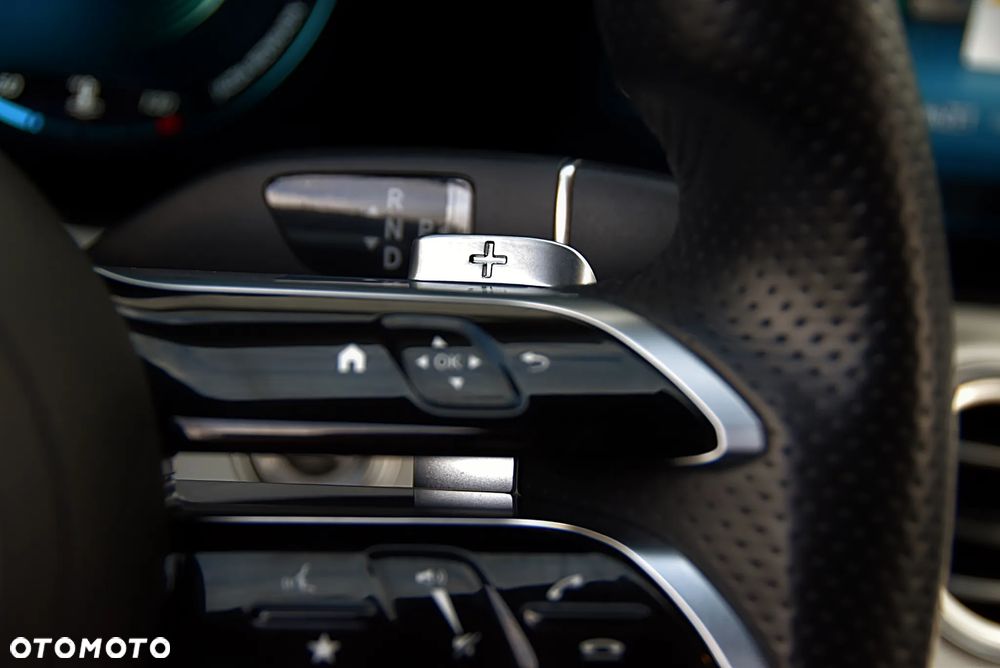 Mercedes-Benz Klasa E 220 d 4-Matic AMG - 38