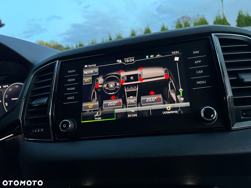 Skoda Karoq 1.5 TSI ACT 4x2 Style DSG - 36
