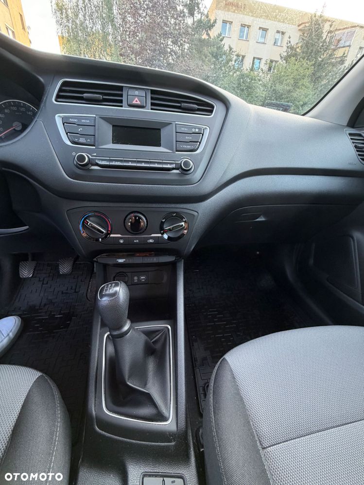 Hyundai i20 - 8