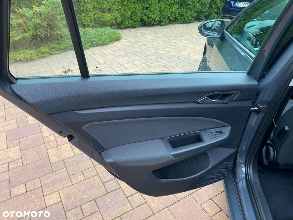 Volkswagen Golf 1.5 TSI Life - 30