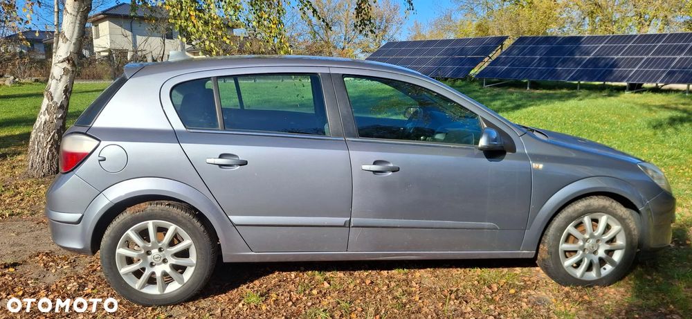 Opel Astra 2004 photo 3
