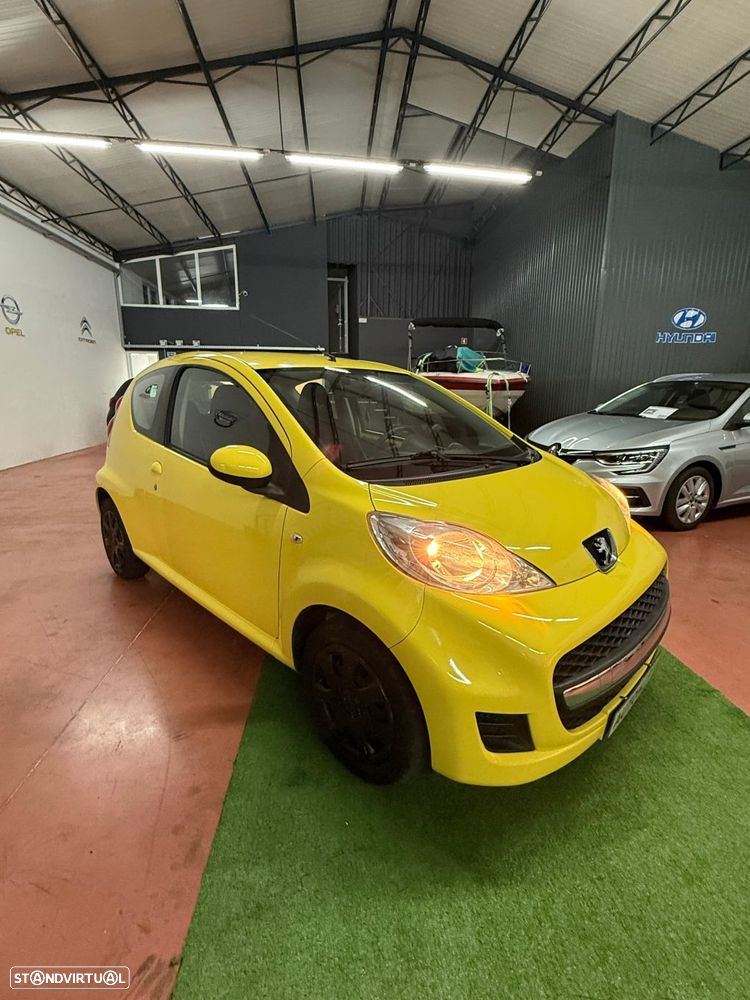 Peugeot 107 1.0 Urban - 2