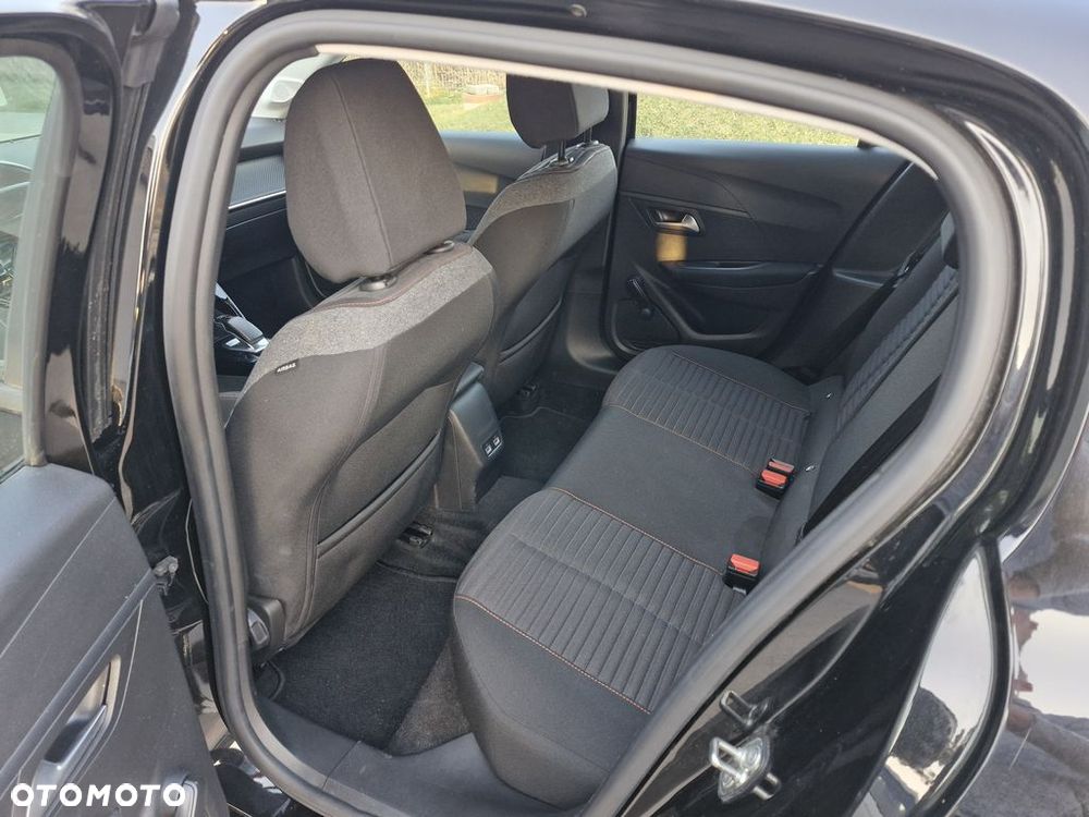 Peugeot 208 Active - 15