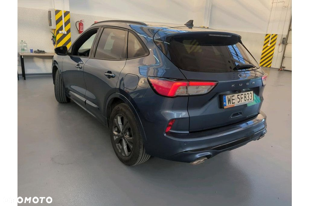 Ford Kuga - 2