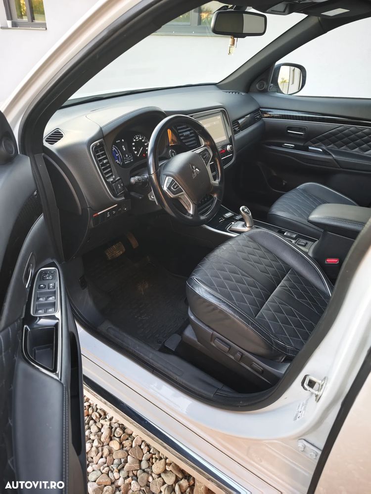 Mitsubishi Outlander 2.4 4WD Spirit+ - 18