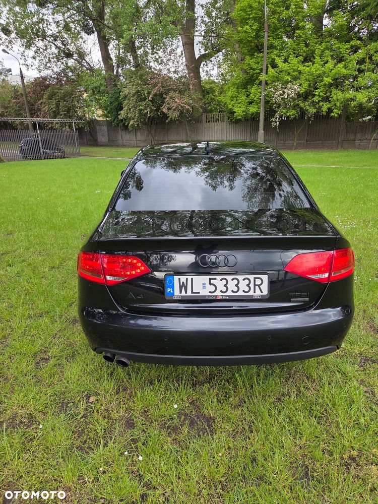 Audi A4 Limousine - 17