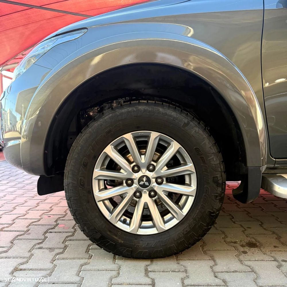Mitsubishi L200 2.4 DI-D CD Sport Strakar 4WD - 21