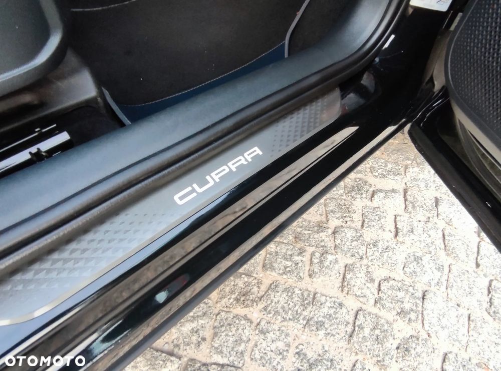 Cupra Formentor 1.5 eTSI mHEV DSG - 39