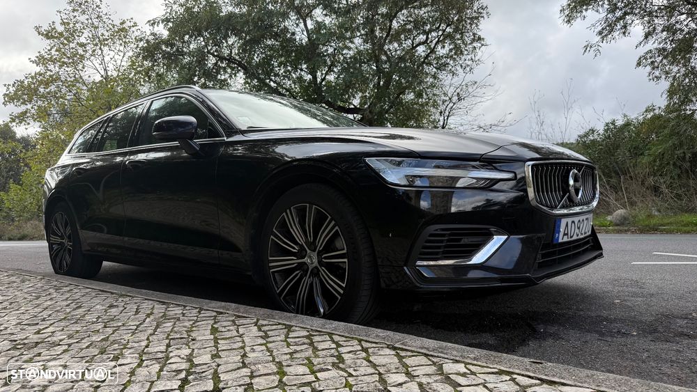 Volvo V60 2.0 T8 AWD TE Momentum - 29