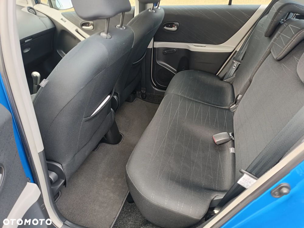 Toyota Yaris 1.3 VVT-i Travel - 8