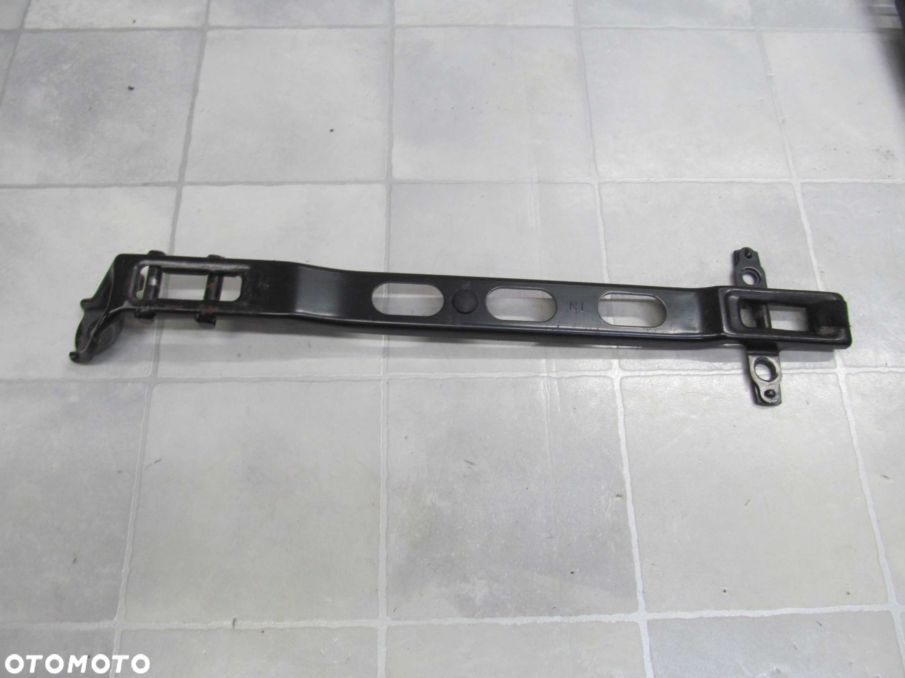 TOYOTA AVENSIS VERSO MOCOWANIE FOTELA TYL III RZAD PRAWY 01-07 - 2
