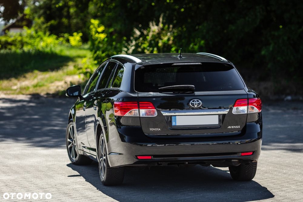 Toyota Avensis 2.2 D-4D Executive - 13