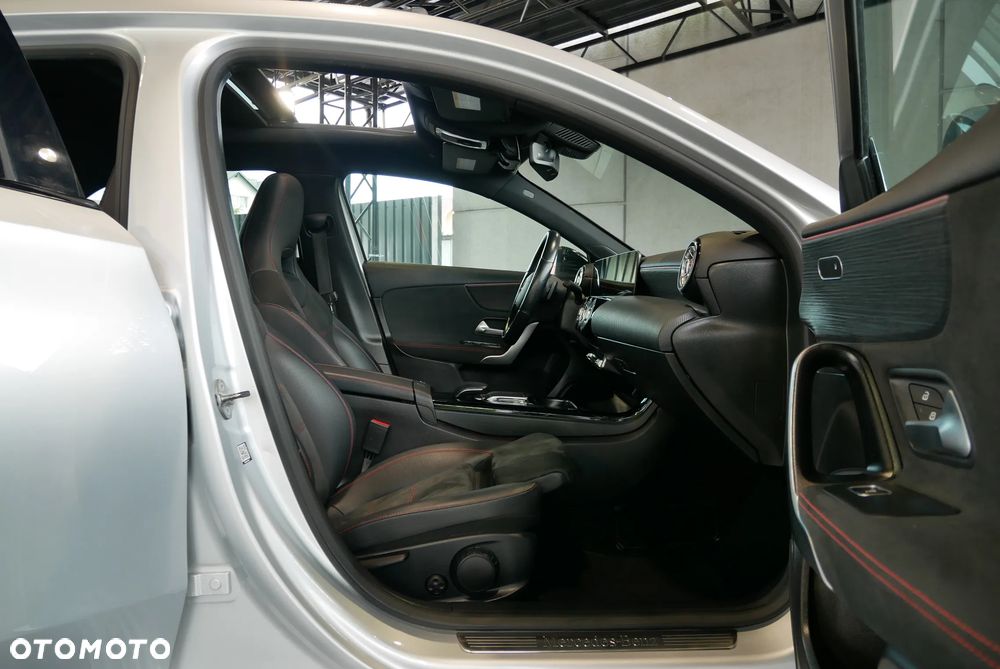 Mercedes-Benz Klasa A 250 4-Matic AMG Line 7G-DCT - 9