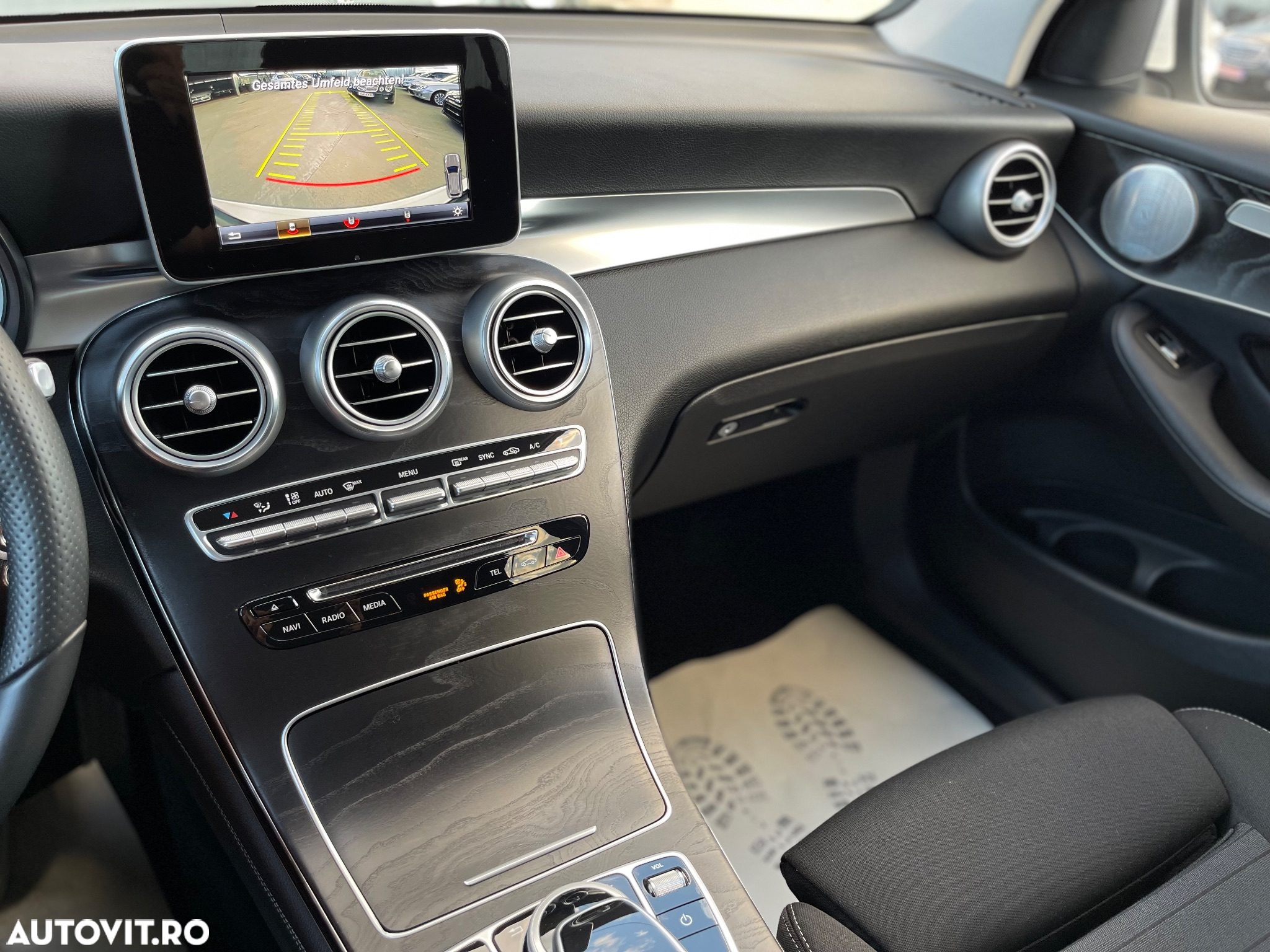 Mercedes-Benz GLC 220 d 4MATIC - 10